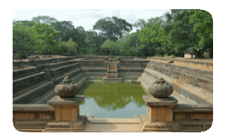Der Pool in Anuradhapura