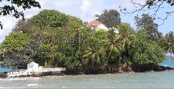Insel vor Weligama Sri Lanka