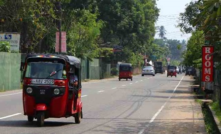 Auf der Straße ist der Sri Lanka Urlaub gefährlich